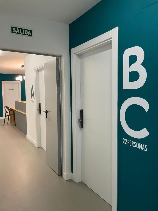 Bulezen Urban Hostel Понтеведра Экстерьер фото