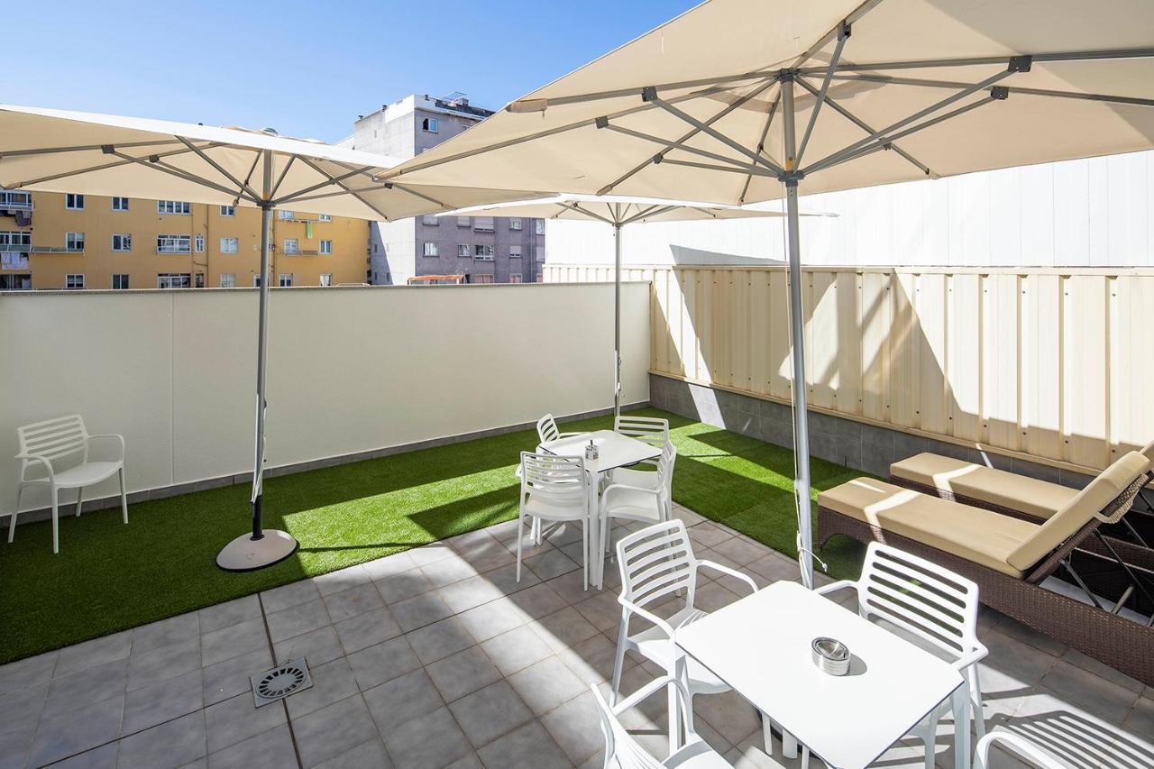 Bulezen Urban Hostel Понтеведра Экстерьер фото